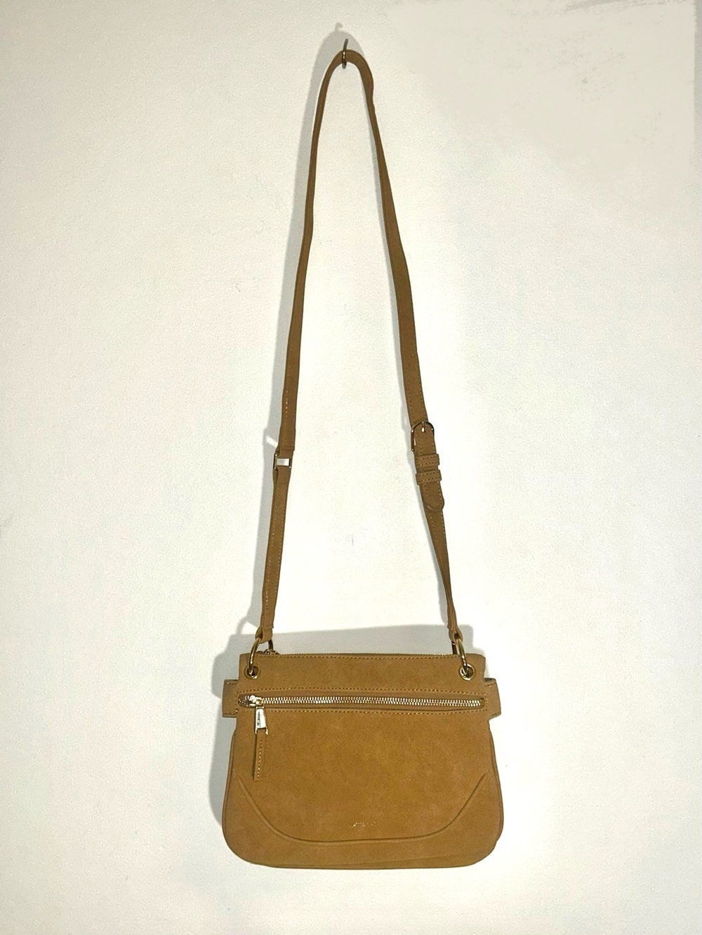 Mat & Nat Britt Vegan Crossbody Bag in Latte - Like New with Adjustable Strap